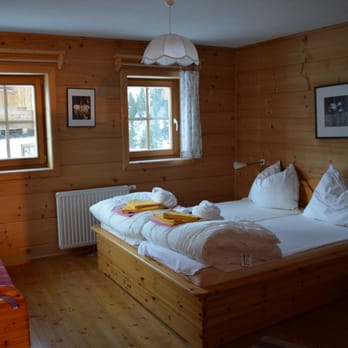 Meizeit Hüttendorf - large bedroom hut #7 - Vacation Rentals Near Me - Reichenau, 2
