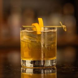 Loom Comfort Kitchen & Cocktails - South Bound (Allman Brothers) Longleaf Whiskey Longleaf Limoncello, Agave.