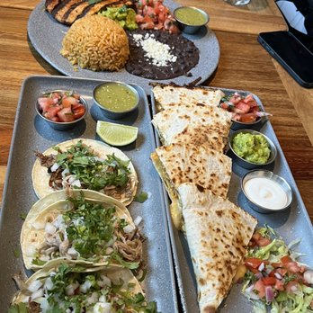 El Purepecha - 3 Carnitas Tacos,  Pechuga a la Parrilla Platter &  Tinga Quesadilla - Mexican Near Me - Philadelphia, Pennsylvania