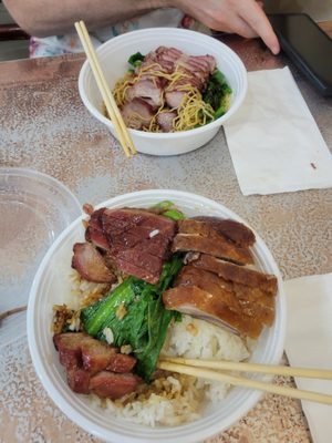 M Kee by null