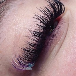 Eyelash extensions Eyelash extensions