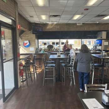 Dorries Kitchen - Bar area - Southern Near Me - Elk Grove Village, Illinois Dorries Kitchen - Bar area - Southern Near Me - Elk Grove Village, Illinois