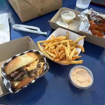 Marathon Burger - Burgers Near Me - Venice, California Marathon Burger - Burgers Near Me - Venice, California