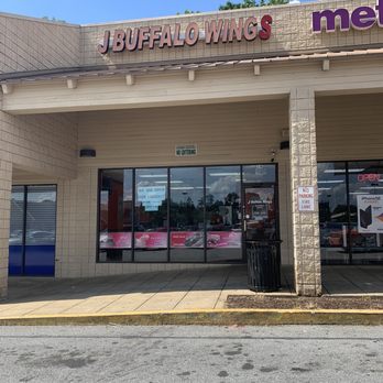 J Buffalo Wings - the front of the restaurant - New American Near Me - Decatur, Georgia