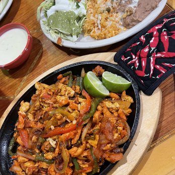 Alex's Tacos & Wings - Chicken Fajita - Mexican Near Me - Columbia, Tennessee Alex's Tacos & Wings - Chicken Fajita - Mexican Near Me - Columbia, Tennessee