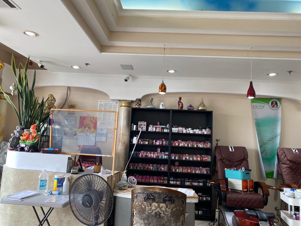 DIAMOND NAILS & SPA 110 Photos & 131 Reviews 2851 W 120th St