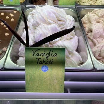 Gelaaati Di Marco - The best Tahiti Vanilla I've "ever" tasted. - Ice Cream & Frozen Yogurt Near Me - Barcelona, B Gelaaati Di Marco - The best Tahiti Vanilla I've "ever" tasted. - Ice Cream & Frozen Yogurt Near Me - Barcelona, B