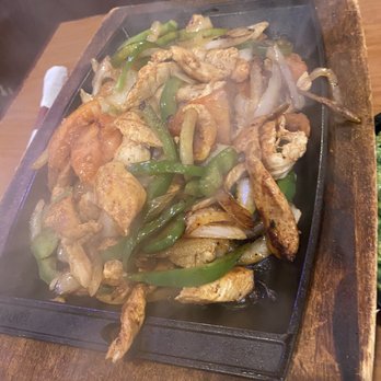 Charanda Mexican Grill & Cantina - Chicken fajitas for 2 - Mexican Near Me - Fort Mill, South Carolina Charanda Mexican Grill & Cantina - Chicken fajitas for 2 - Mexican Near Me - Fort Mill, South Carolina