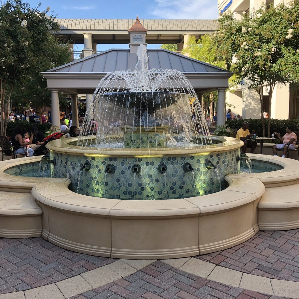 Short Pump Town Center - Shopping Centers Near Me - Richmond, Virginia