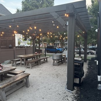 Legacy Smokehouse - Patio - Barbeque Near Me - Hilliard, Ohio Legacy Smokehouse - Patio - Barbeque Near Me - Hilliard, Ohio