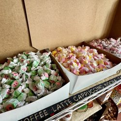 Little Knopp's Bakery - 03.23.24 saltwater taffy