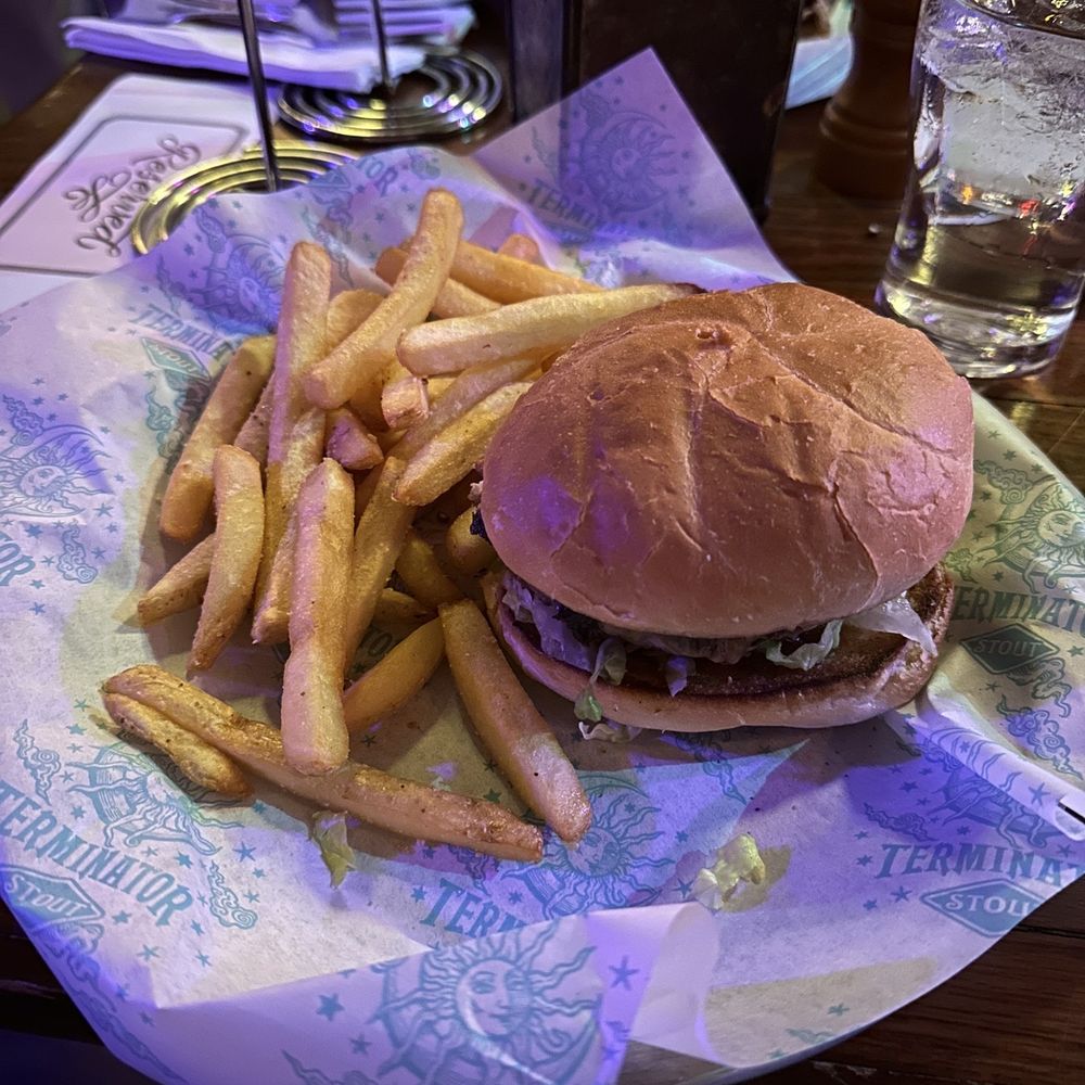 White Eagle Saloon - Bacon cheeseburger - Pubs Near Me - Portland, Oregon White Eagle Saloon - Bacon cheeseburger - Pubs Near Me - Portland, Oregon