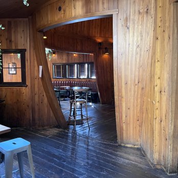 Idle Hour - Inside - American Near Me - Los Angeles, California