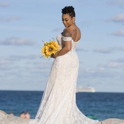 Camille La Vie - I said YES to the dress at Camille La Vie! Check them out despite their crappy reviews!