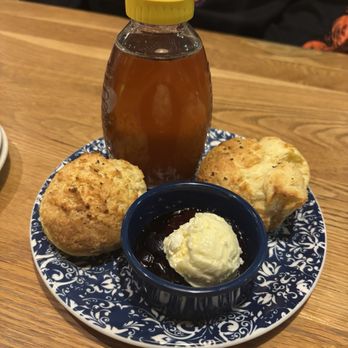 Tupelo Honey Southern Kitchen & Bar - Southern Near Me - Des Moines, Iowa Tupelo Honey Southern Kitchen & Bar - Southern Near Me - Des Moines, Iowa