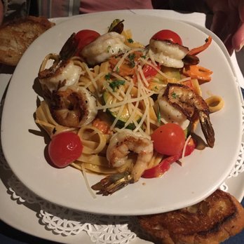 Humboldt Bay Bistro - Cajun Fettuccine with Prawns - New American Near Me - Eureka, California Humboldt Bay Bistro - Cajun Fettuccine with Prawns - New American Near Me - Eureka, California