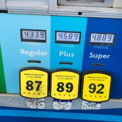 Hele - Da gas prices with card as of Feb. 25, 2025