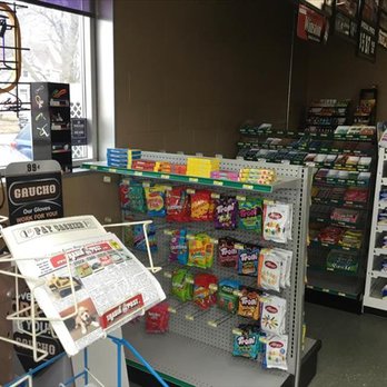 bp - the inside of a grocery store - Gas Stations Near Me - Pontiac, Illinois