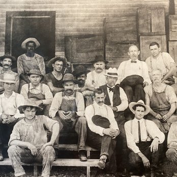 The Jack Daniel Distillery - The original crew - Distilleries Near Me - Lynchburg, Tennessee The Jack Daniel Distillery - The original crew - Distilleries Near Me - Lynchburg, Tennessee