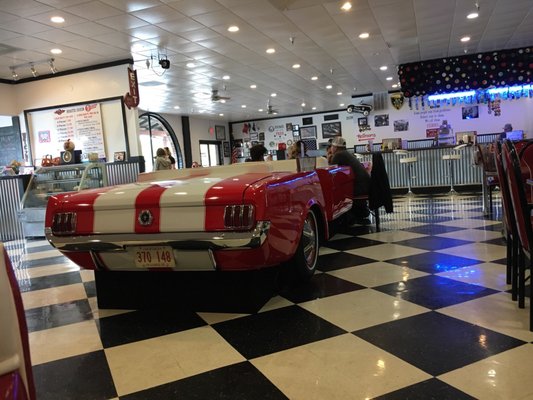 Tracey's Diner by null