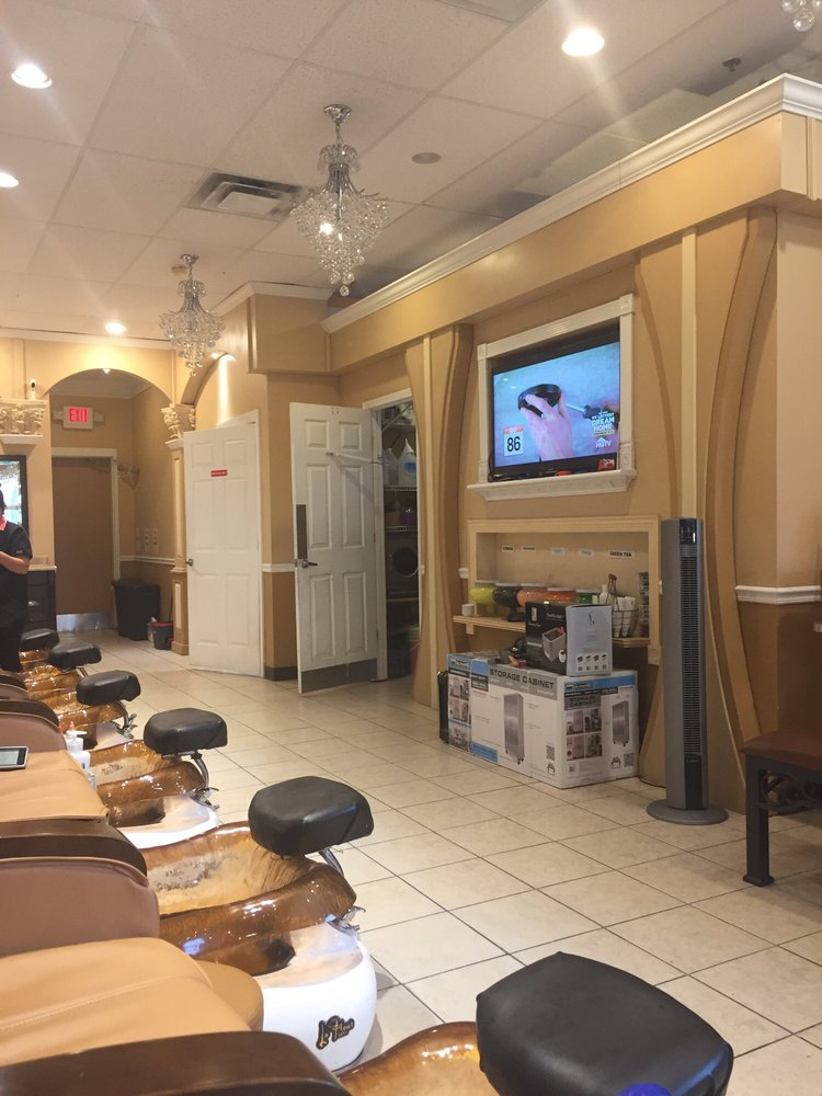 CITY NAILS Updated September 2024 13100 Shelbyville Rd, Louisville