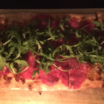 Taverna'n - Veal carpaccio flatbread (4/5) - Traditional Norwegian Near Me - Oslo, 05 Taverna'n - Veal carpaccio flatbread (4/5) - Traditional Norwegian Near Me - Oslo, 05