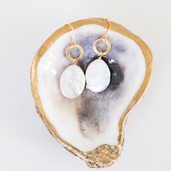 Objects Art and More - Grit & Grace Oyster