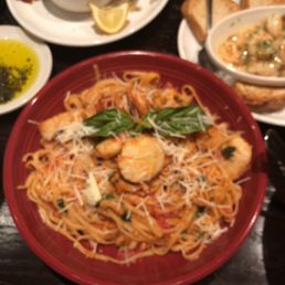 Shrimp and Scallop Linguine Alla Vodka