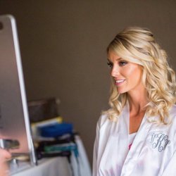 Leah Christiansen - Make up and hair ready
