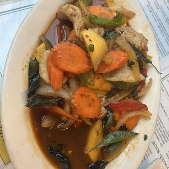 Thai Mekong - Red curry - Thai Near Me - Graham, Washington
