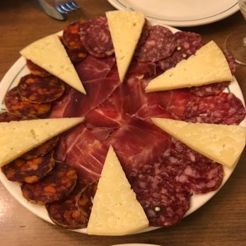 Ondiñas do Mendo - Spanish Near Me - Madrid, M