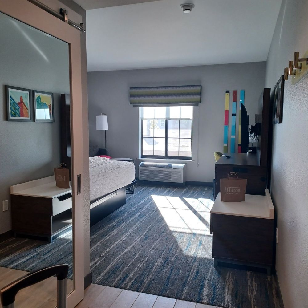 Hampton Inn Concord - Spacious, comfortable room! - Hotels Near Me - Concord, California Hampton Inn Concord - Spacious, comfortable room! - Hotels Near Me - Concord, California
