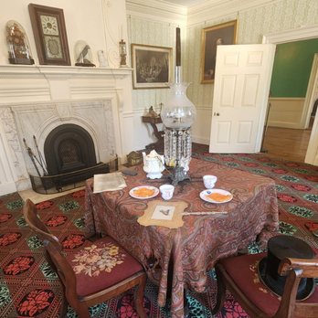 King Manor Museum - Tea table - Landmarks & Historical Buildings Near Me - Jamaica, New York King Manor Museum - Tea table - Landmarks & Historical Buildings Near Me - Jamaica, New York