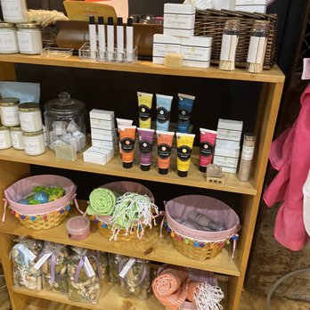 Pink Porch Market - Gift Shops Near Me - Oneonta, Alabama Pink Porch Market - Gift Shops Near Me - Oneonta, Alabama