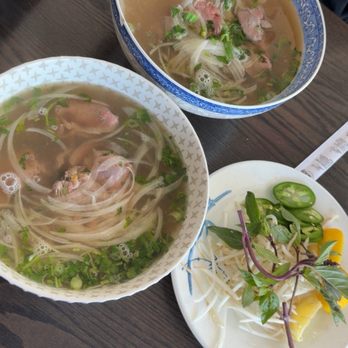 Pho Fresh - Pho rare steak and pho beef with tendon and tripe - Vietnamese Near Me - Sacramento, California Pho Fresh - Pho rare steak and pho beef with tendon and tripe - Vietnamese Near Me - Sacramento, California