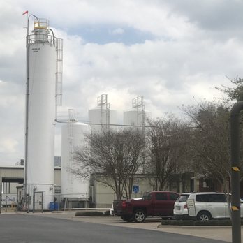 Blue Bell Creameries - Ice Cream & Frozen Yogurt Near Me - Brenham, Texas