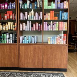 Laschi Hairstylists & Day Spa