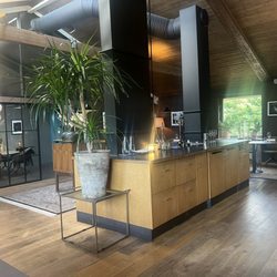 Crispy Duck Café - Interior