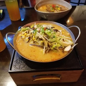 Ramen Ichiraku - Hot pot vegetable Ramen amd jazmin mango tea - Ramen Near Me - El Monte, California