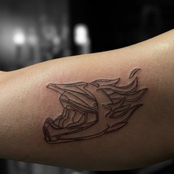 Tempest Tattoo Studio Amsterdam - Fine Line Tattoo By Claudia Fedorovici - Tattoo Near Me - Amsterdam, New Hampshire
