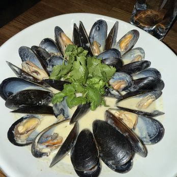 Chelsea - Mussels - New American Near Me - Santa Monica, California
