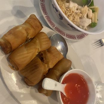 Yang Chow - 8/2023 delicious egg rolls - Chinese Near Me - Pasadena, California Yang Chow - 8/2023 delicious egg rolls - Chinese Near Me - Pasadena, California