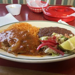 Chuleta de puerco/ Pork chop - lunch special Chuleta de puerco/ Pork chop - lunch special