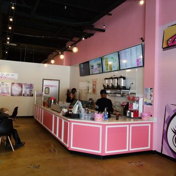 Vivi Bubble Tea - the interior of a coffee shop - Bubble Tea Near Me - St. Cloud, Minnesota