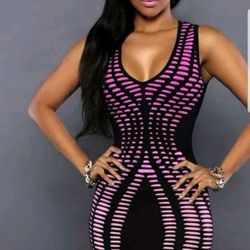 Wigs R'Us - Wigs R'Us Boutique 
 Very nice clothing available at extravagant prices