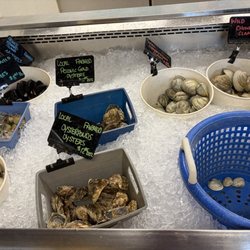 Braun Seafood - Oysters n clams