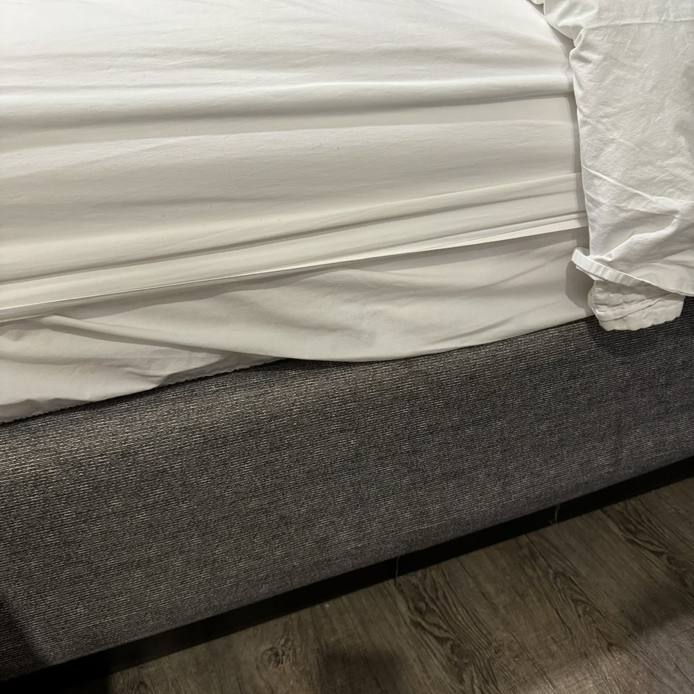 Courtyard by Marriott Temecula Murrieta - Fitted sheet not so fitted - Hotels Near Me - Murrieta, California Courtyard by Marriott Temecula Murrieta - Fitted sheet not so fitted - Hotels Near Me - Murrieta, California