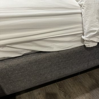 Courtyard by Marriott Temecula Murrieta - Fitted sheet not so fitted - Hotels Near Me - Murrieta, California Courtyard by Marriott Temecula Murrieta - Fitted sheet not so fitted - Hotels Near Me - Murrieta, California