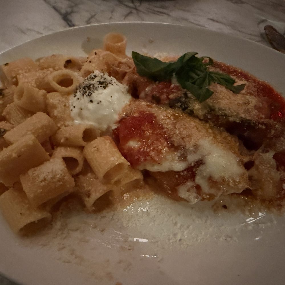 Piccolo Buco by Cooper's Hawk - Chicken Parm - Italian Near Me - Naperville, Illinois Piccolo Buco by Cooper's Hawk - Chicken Parm - Italian Near Me - Naperville, Illinois