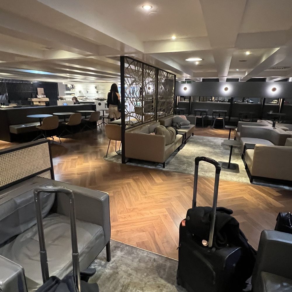 Star Alliance Lounge - Lounge area - Airport Lounges Near Me - Mauregard, 77 Star Alliance Lounge - Lounge area - Airport Lounges Near Me - Mauregard, 77